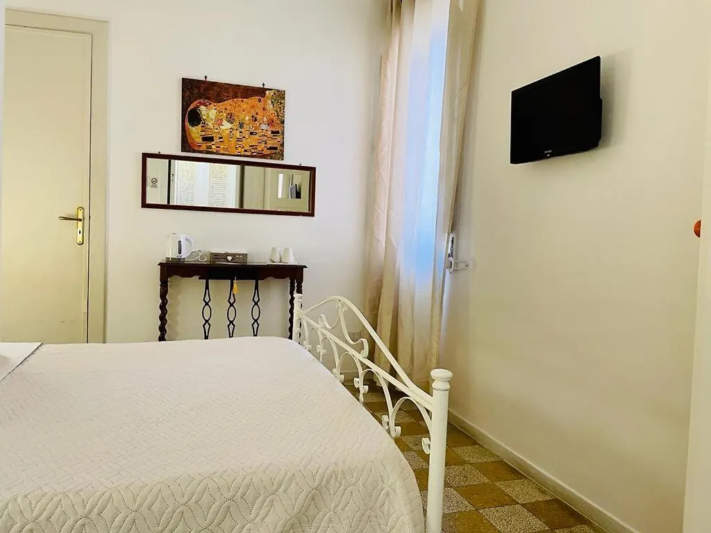 Hotel Matteotti 86 Syracuse 0*,  Italia